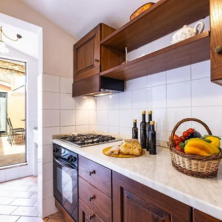 Apartmanhotel Vecchia Fattoria Castelli *