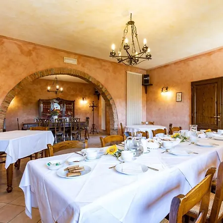 Vecchia Fattoria Castelli * Usigliano